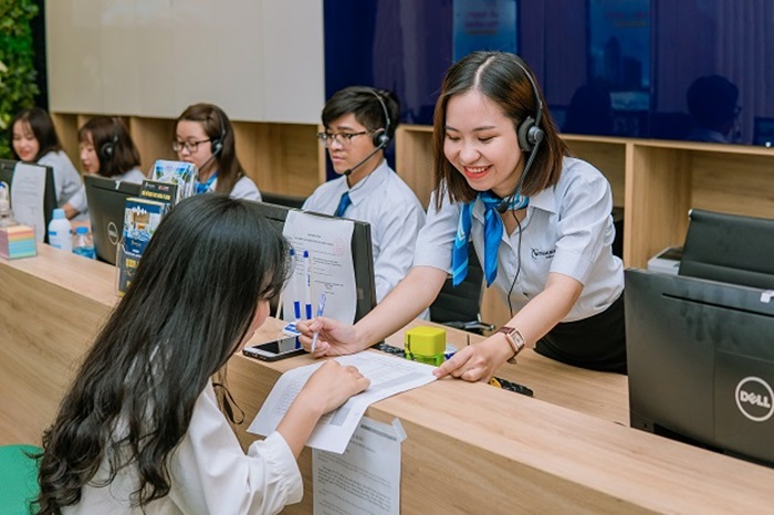 Vietnam Booking sở hữu đội ngũ nhân viên chuyên nghiệp, sẵn sàng hỗ trợ du khách