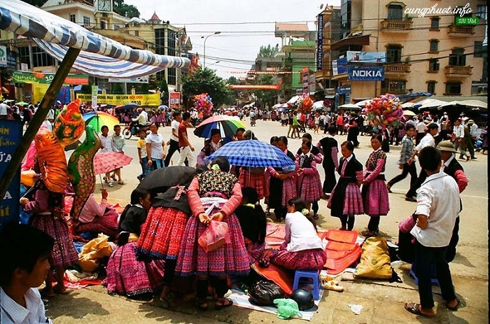 Tết độc lập của người Mông ở Mộc Châu
