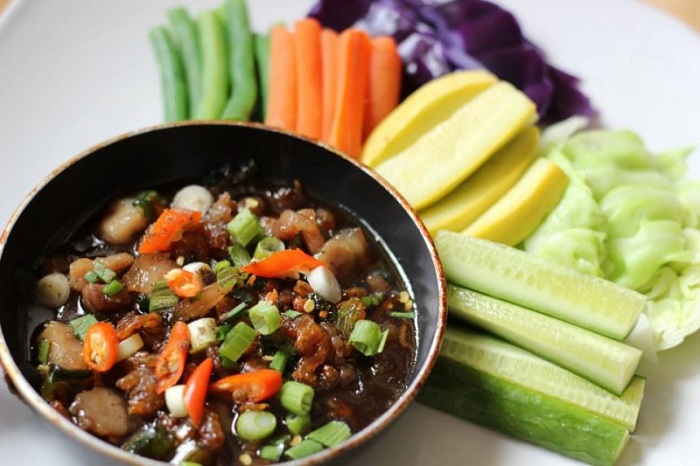 Tôm khô kho quẹt